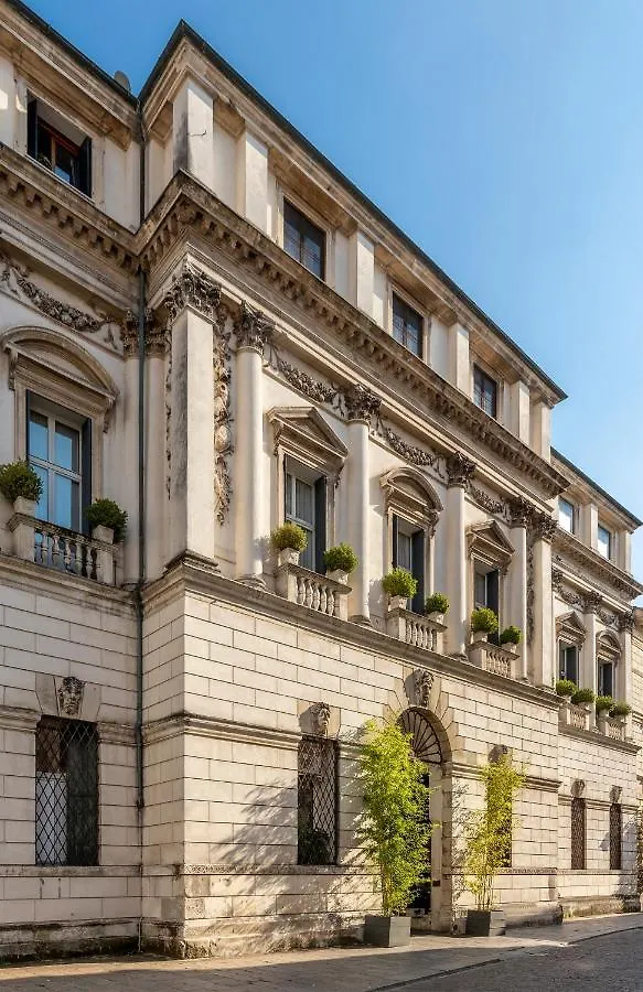 No Other Place - Palazzo Storico Villa Vicenza