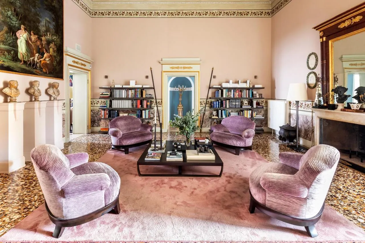 No Other Place - Palazzo Storico Villa Vicenza 0*,  Italy
